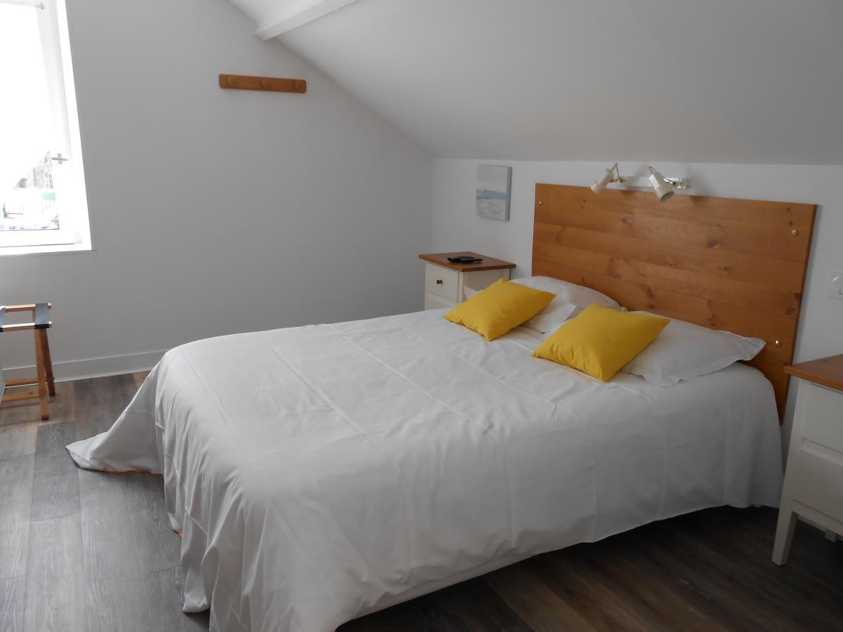 La Demeure Du Perron Otel Quettehou Dış mekan fotoğraf